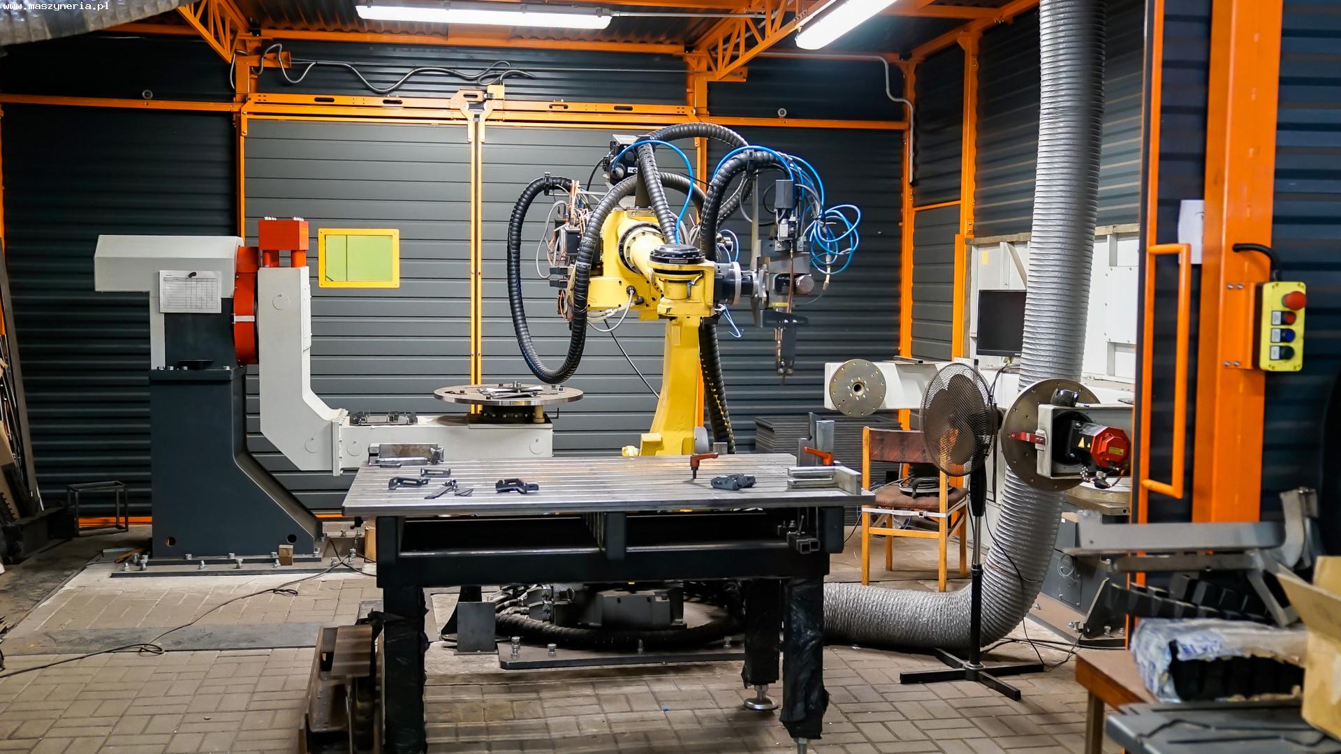 Stazione robotica per taglio e saldatura laser FANUC in vendita - foto 1
